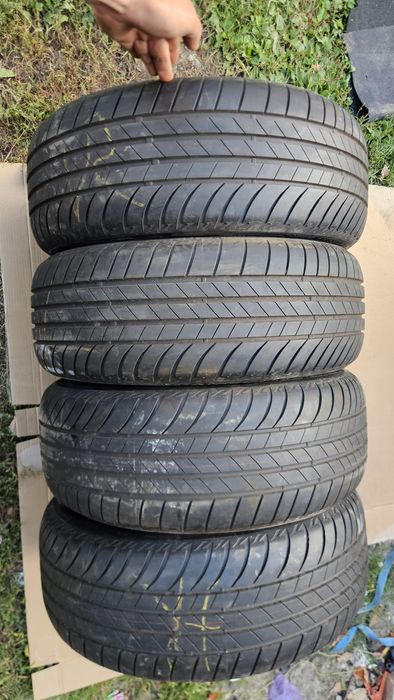 4 anvelope vara 215/50r18 Bridgestone 2025