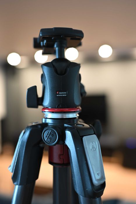 Manfrotto MT055CXPRO3 Picioare Trepied Carbon + cap foto cu bila MHXPRO-BHQ2