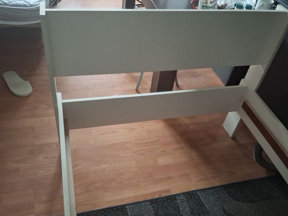 Продам кравать деревянную