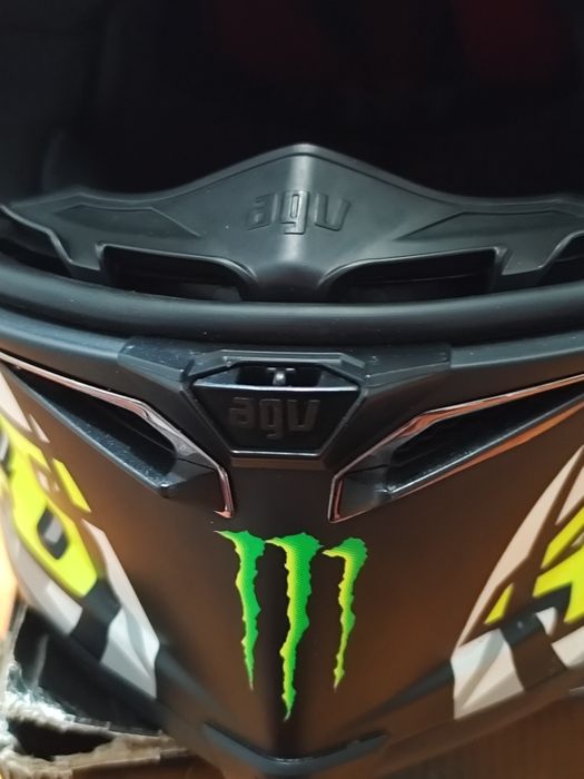 Продам шлем AGV PISTA GP