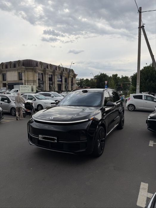 Lixiang L9 Ultra Sotilad