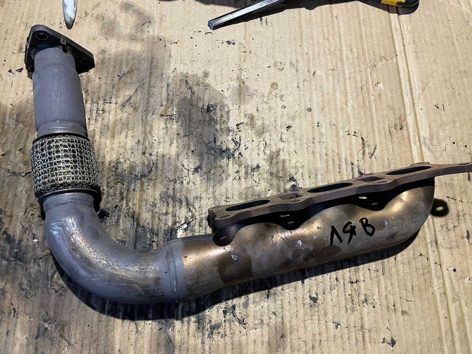 Изпускателен Колектор Ляв 05925303 Porsche Cayenne 3.0D 92A/2012