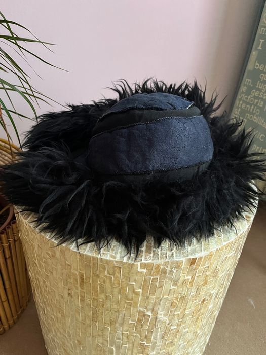 Caciula fashion unisex blana naturala de oaie Italy