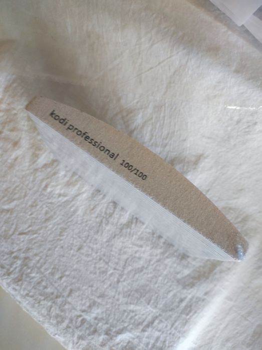 Пилки для ногтей. Двухсторонняя. Новая. 100/100