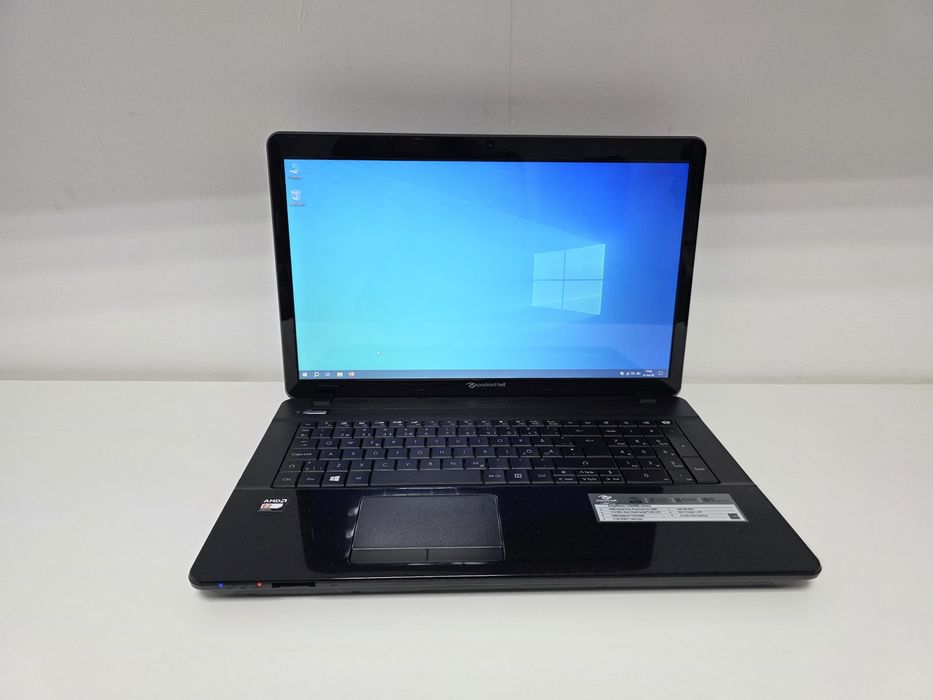 Laptop ACER Packard Bell  Quad Core  SSDDISPLAY MARE 17  . GARANTIE