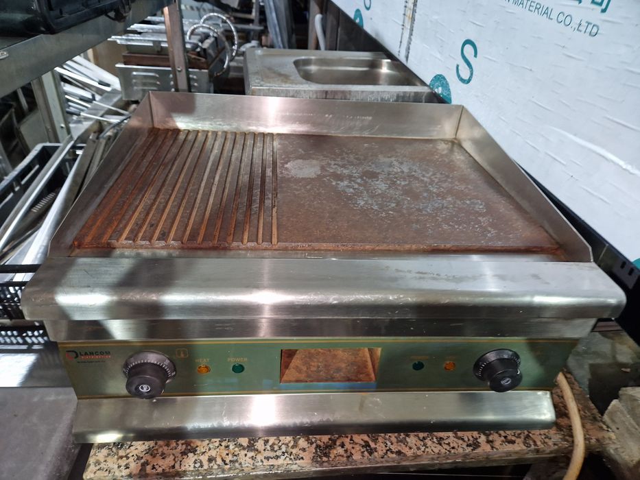 Bolitor paste cu banc pe gaz sau curent, inox