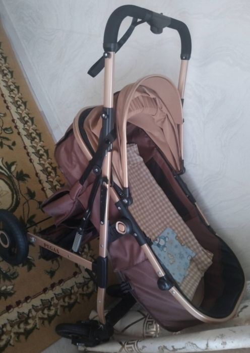 Продам коляску 3в1.