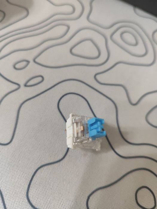 Продам синие свитчи