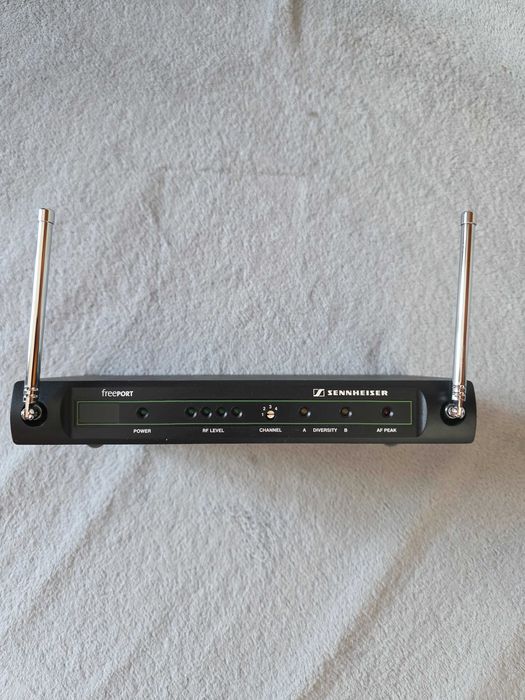 MICROFON Sennheiser Wireless Freeport EM1-C System + Microphone