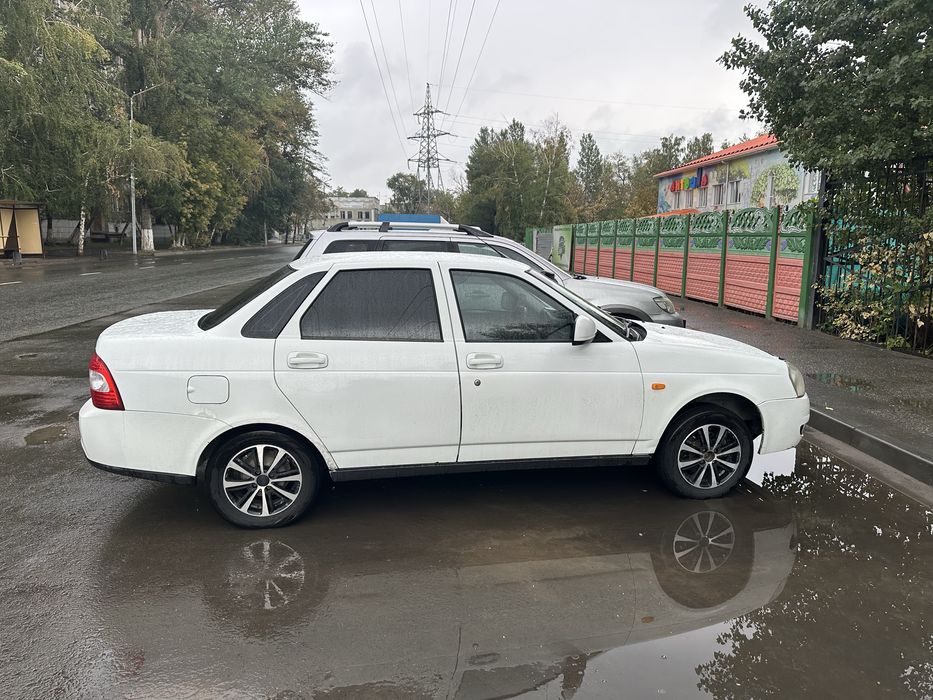 Лада приора в хорошем состояние