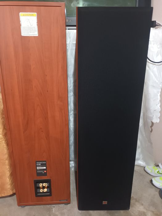 De vânzare boxele jbl