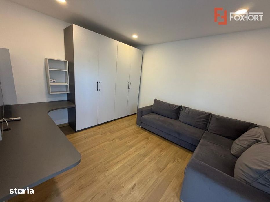 Apartament cu 4 camere dispus pe 3 niveluri - zona Giroc
