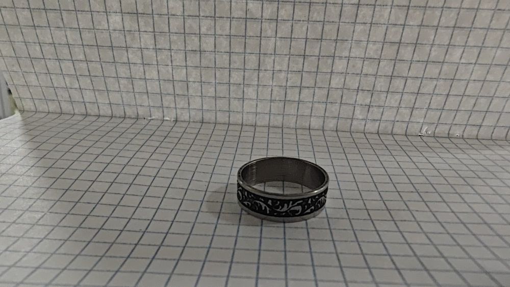 Кольцо с узорами