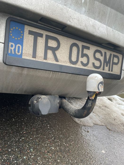 Vând cârlig de remorcare