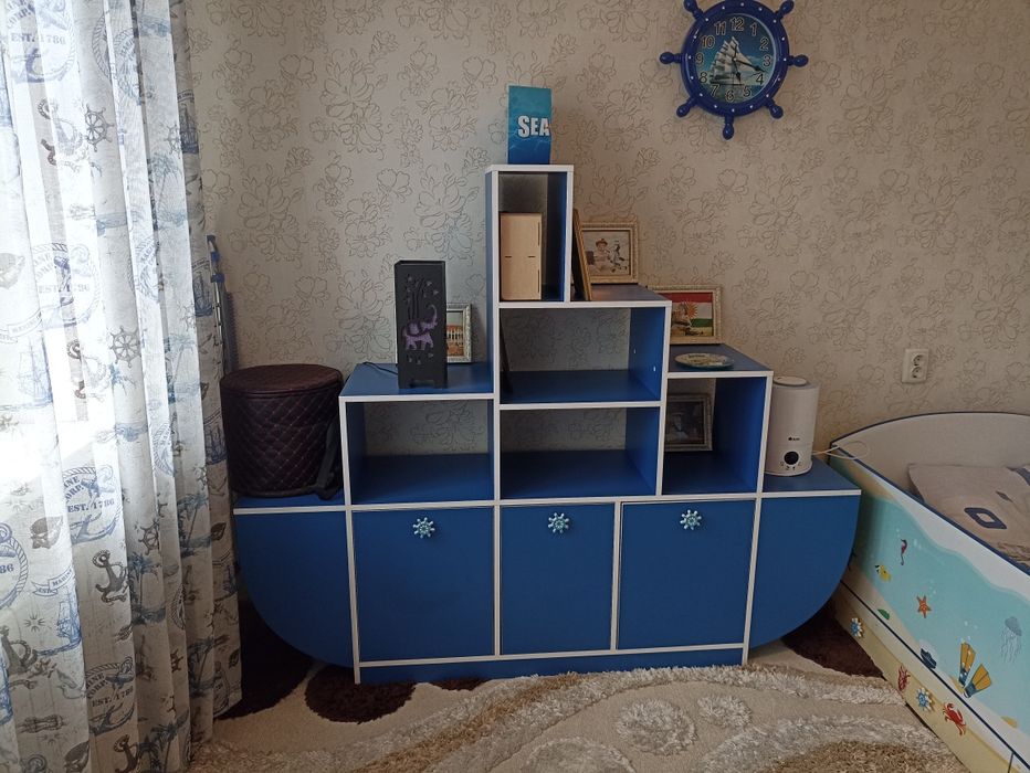 Детский стеллаж и полная мебель