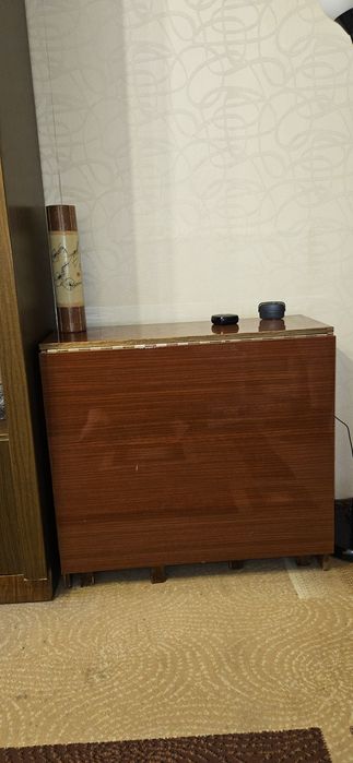 Продам стол-книжка
