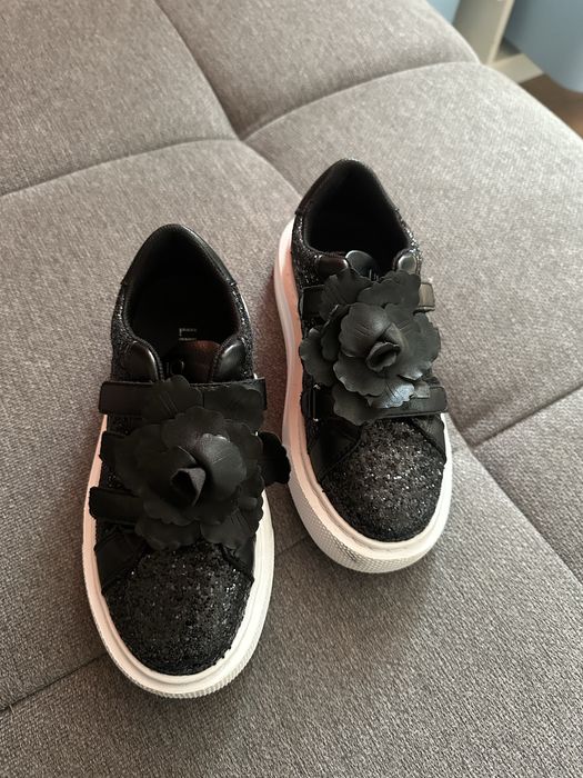 Кецове Liu jo, марстонки Reebok
