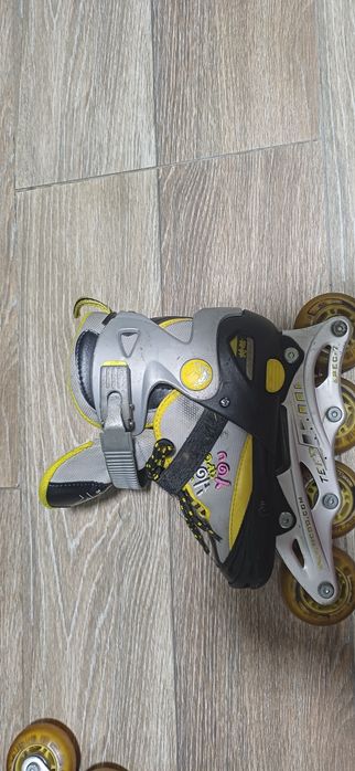 Продам детские роликовые коньки
