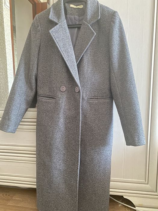 Теплое пальто асфальтного цвета