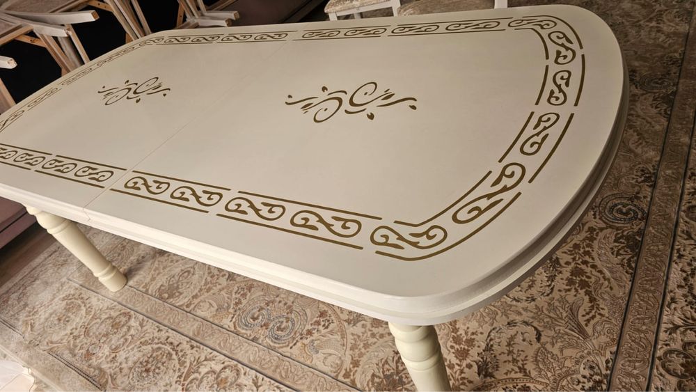 Продается стол стулья