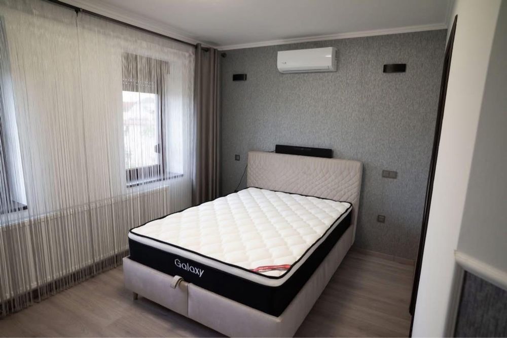 Ofer spre vanzare o vila moderna de lux zona Str. Dara