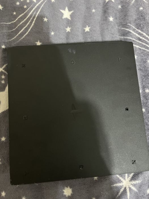 Vand playstation 4 pro cu jocuri