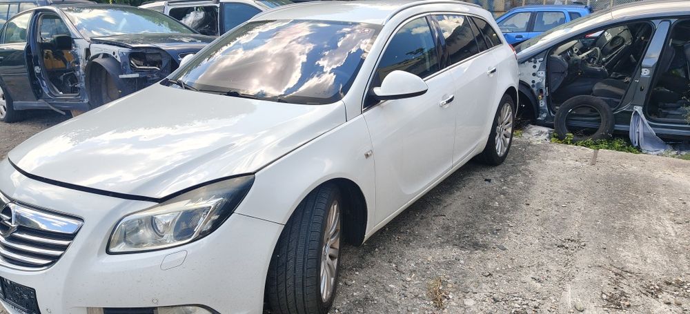 Опел Инсигния opel insignia 2.0CDTI A20DTH за части  автомат