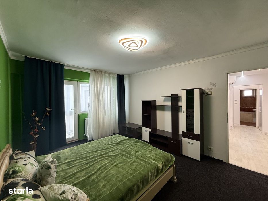 Apartament 3 camere, decomandat, renovat recent, Aradul Nou