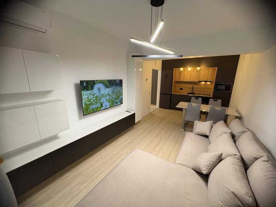 Închiriez apartament SMART modern, tip Bonn, **Prima Arena**