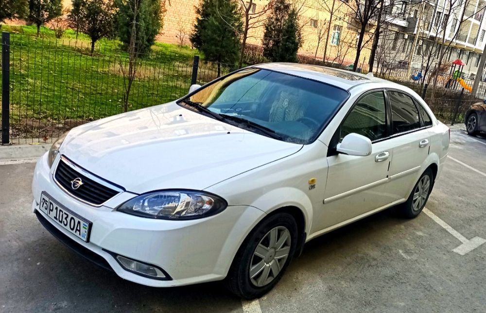 Gentra 2020й люк механик.