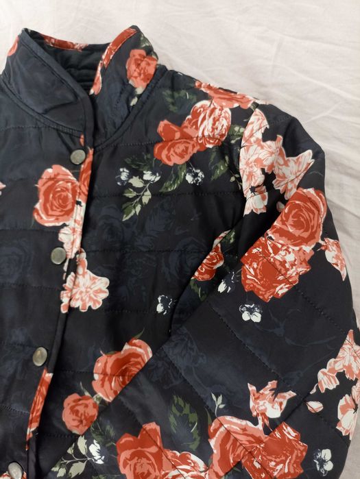 Вталено дамско якенце