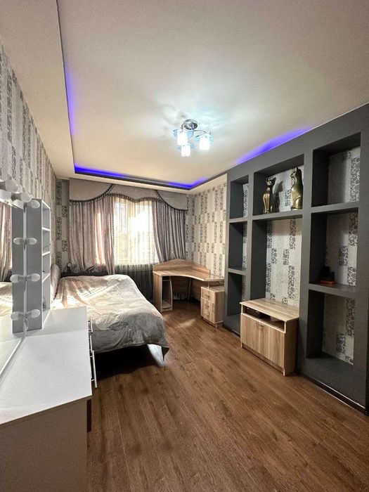 4-комнатная на  Чиланзаре 20, ориентир Хамкорбанк