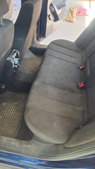 Detailing auto interior / curățare tapițerie