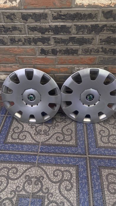 Колпаки SKODA octavia R15 Б/У. 2 шт.