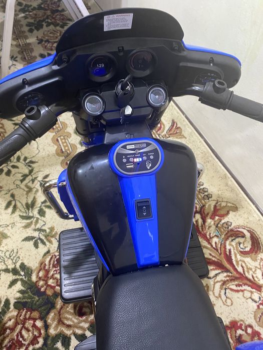 Мотоцикл машина игрушка