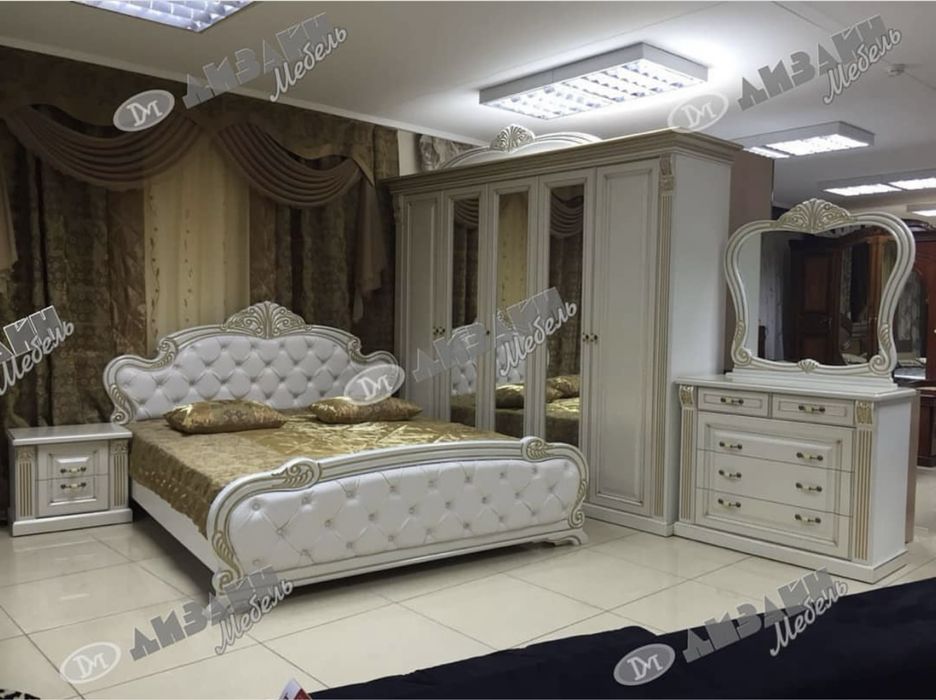 Продам спальный гарнитур