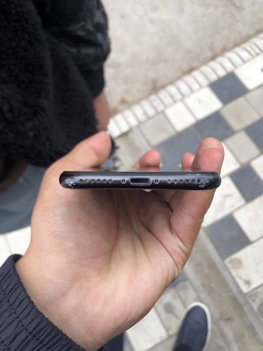 iPhone 7 128GB sim uqimedi!