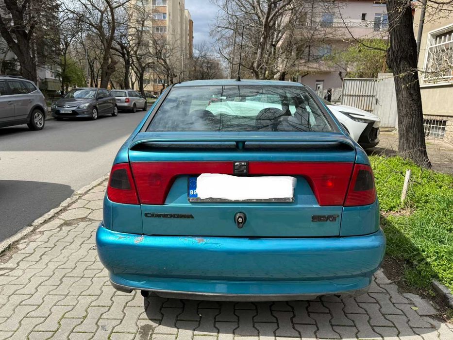 SEAT Cordoba 1,6 бензин климатик 1997