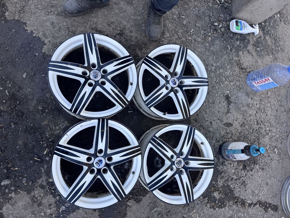 Диски  Кйа Хинундай  р17 5/114,3    Рав 4