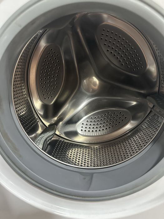 Продам стиральную машинку