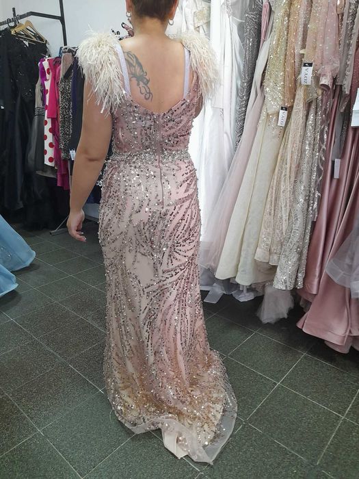 Официални рокли L размер