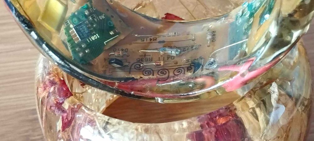 Гривни уникати от епоксидна смола