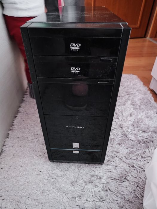 Настолен компютър