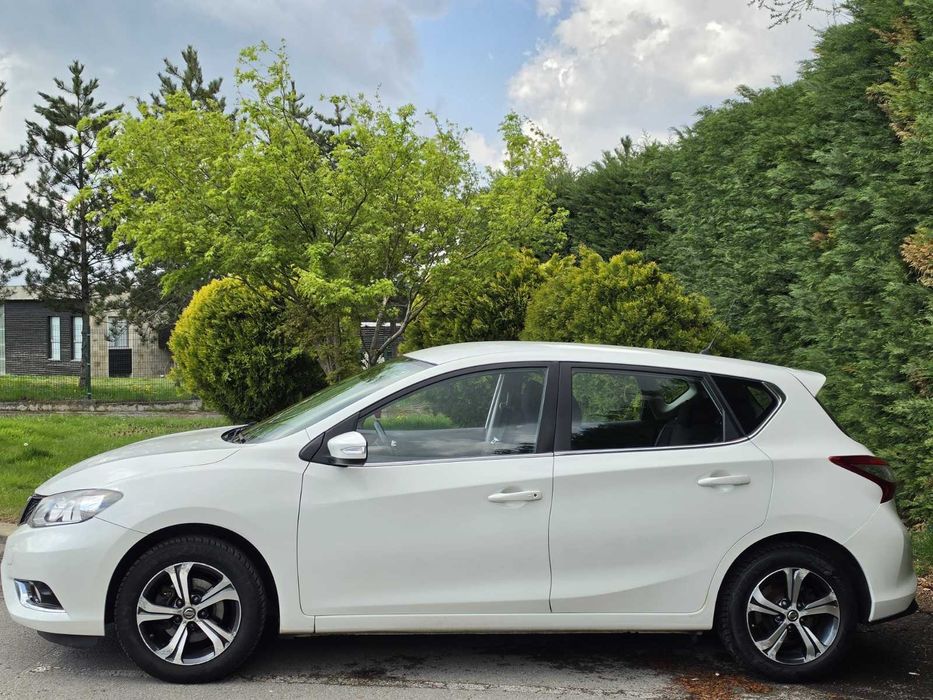 Продавам Nissan Pulsar 1.2