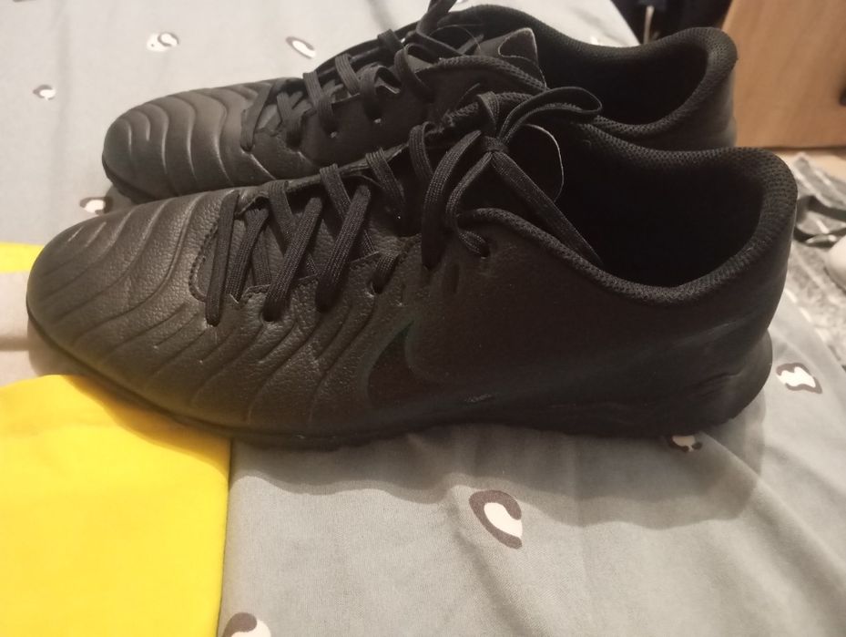 Ghete de fotbal Nike mărimea 44