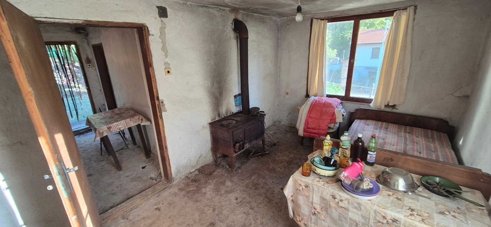 Продава Къща 3-СТАЕН  с. Огоя