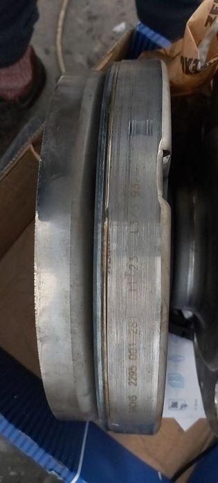 Маховик Sachs за Ауди 2.0 3.0 3.5 4.0 TDI TFSI  почти нов!!!