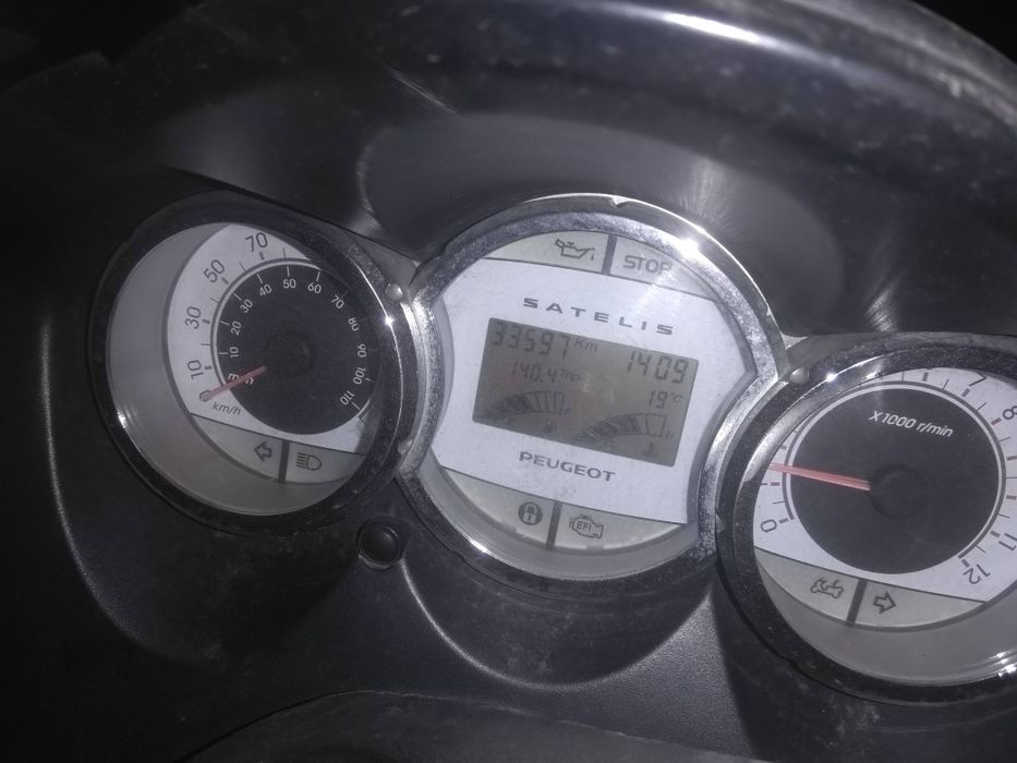 Пежо Сателит 250