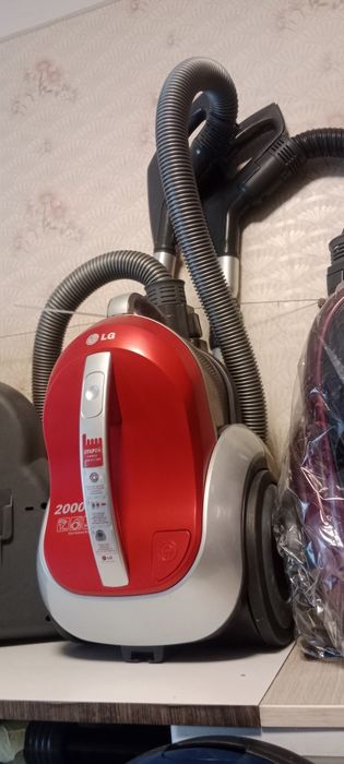 Пылесосы в отличном состояние