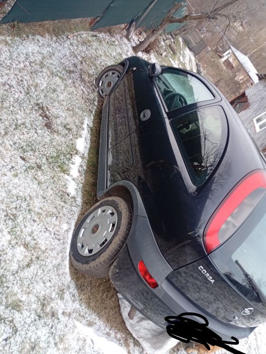 Vând Opel CORSA 1.1 benzină,an 2003 AC functional ,Oglinzi electrice.